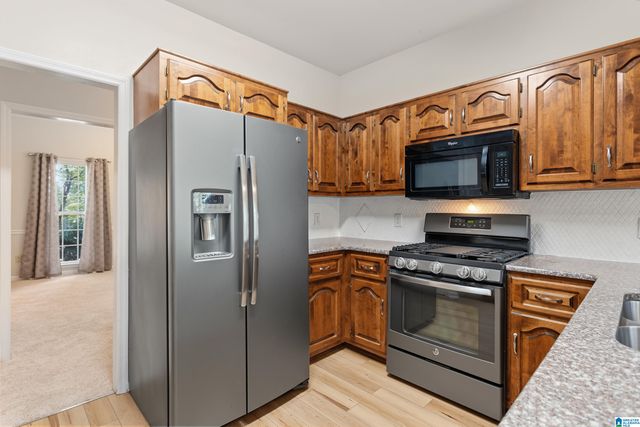 205 CHESTNUT CIRCLE, Alabaster, AL 35007