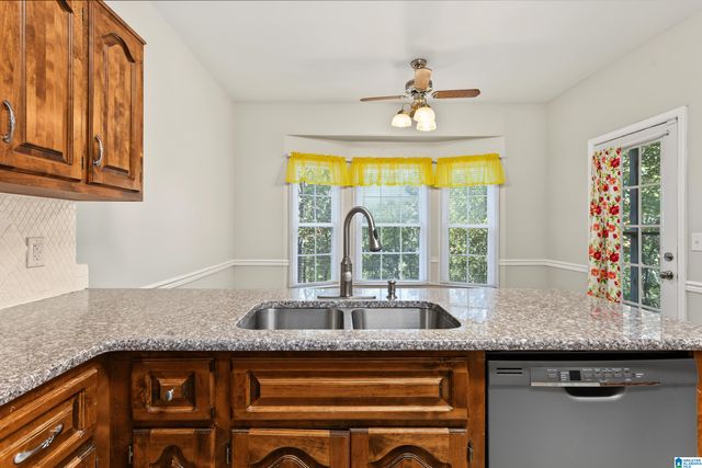 205 CHESTNUT CIRCLE, Alabaster, AL 35007