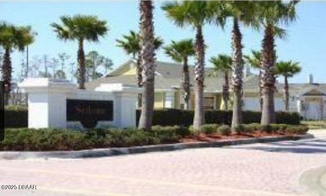 208 Bauer Circle, Daytona Beach, FL 32124