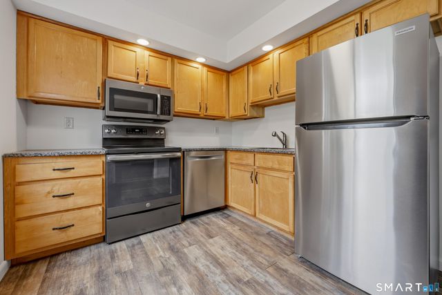 274 Church Street 3D, Guilford, CT 06437