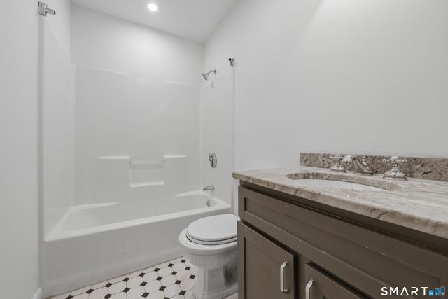 274 Church Street 3D, Guilford, CT 06437