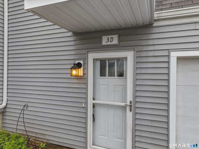274 Church Street 3D, Guilford, CT 06437