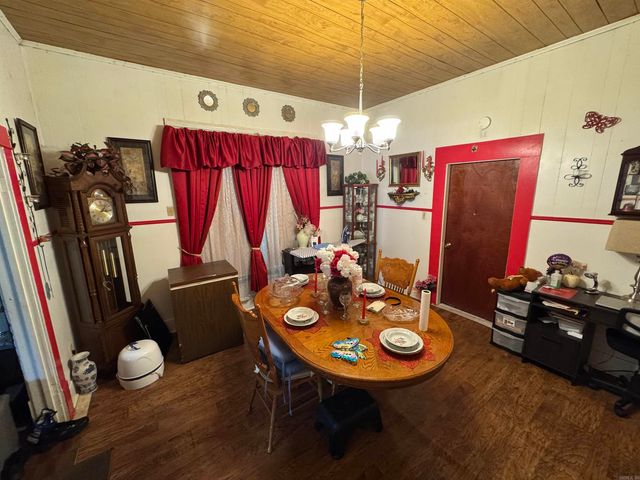 1500 W 25th Ave., Pine Bluff, AR 76103