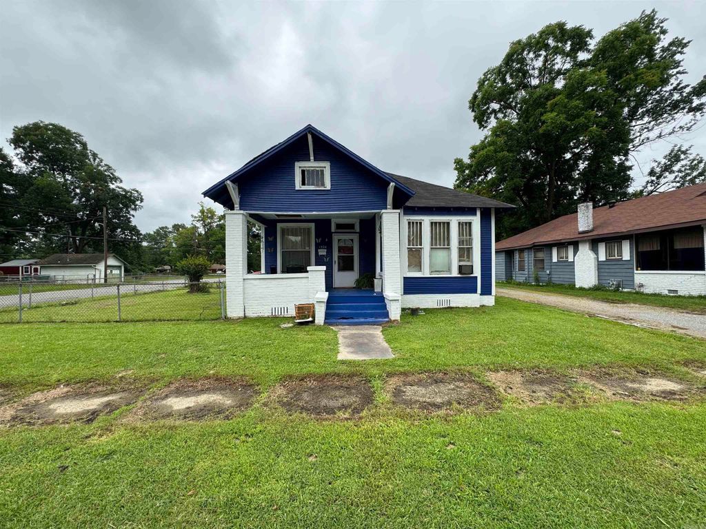 1500 W 25th Ave., Pine Bluff, AR 76103
