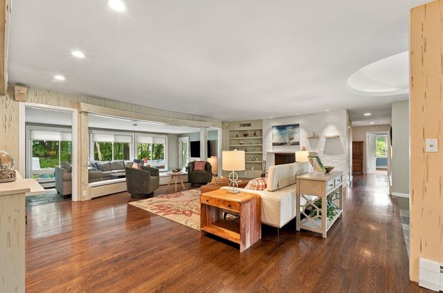 83 Braemoor Road, Brockton, MA 02301