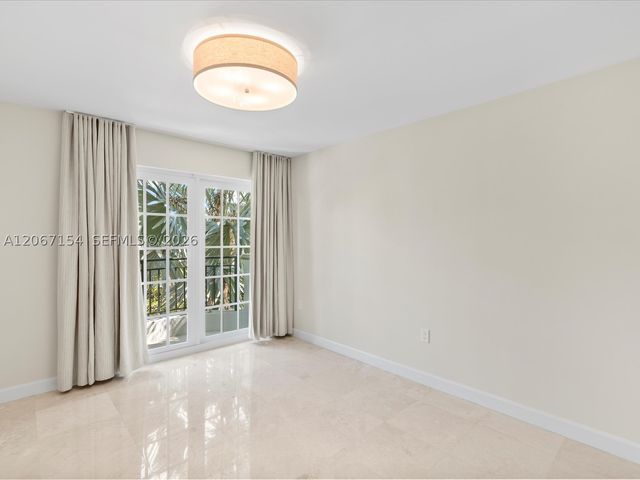 730 3rd St 101, Miami Beach, FL 33139