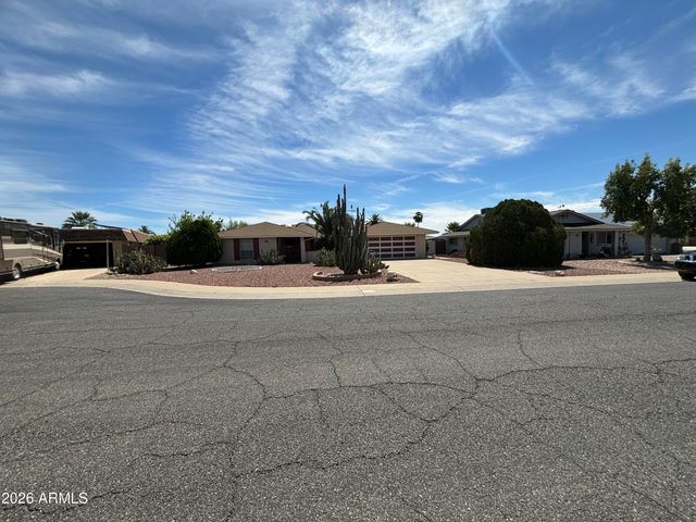 15607 N CEDARHURST Court, Sun City, AZ 85351