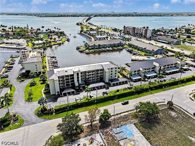 4703 SE 17th PL 205, Cape Coral, FL 33904