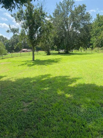 5816 Fairview Rd, Paragould, AR 72450