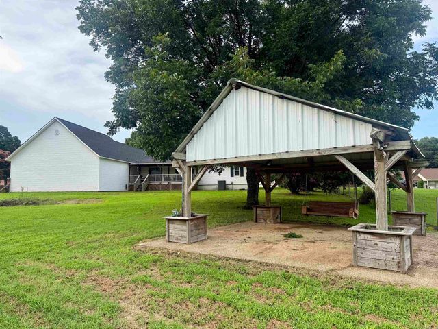5816 Fairview Rd, Paragould, AR 72450