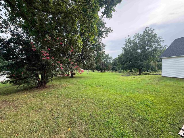 5816 Fairview Rd, Paragould, AR 72450
