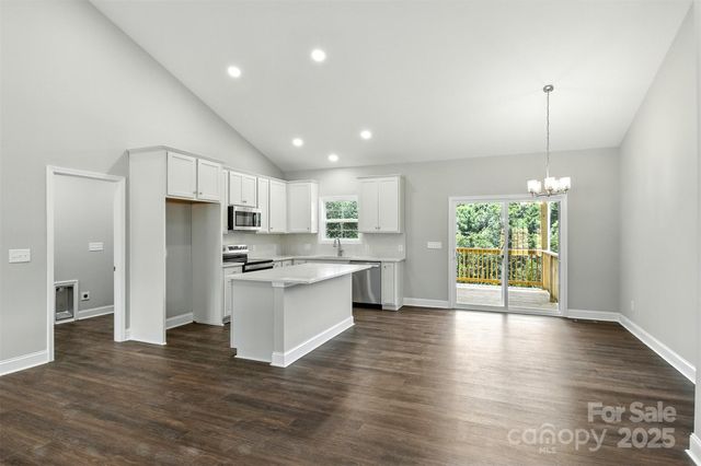 60 Westwinds Drive, Hickory, NC 28601