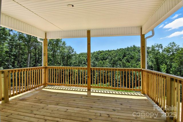 60 Westwinds Drive, Hickory, NC 28601