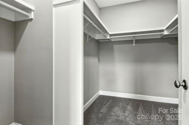 60 Westwinds Drive, Hickory, NC 28601