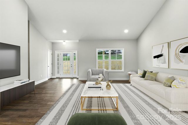 60 Westwinds Drive, Hickory, NC 28601