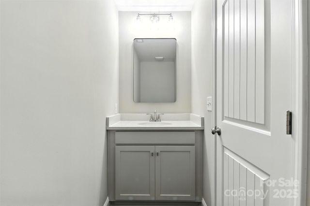 60 Westwinds Drive, Hickory, NC 28601