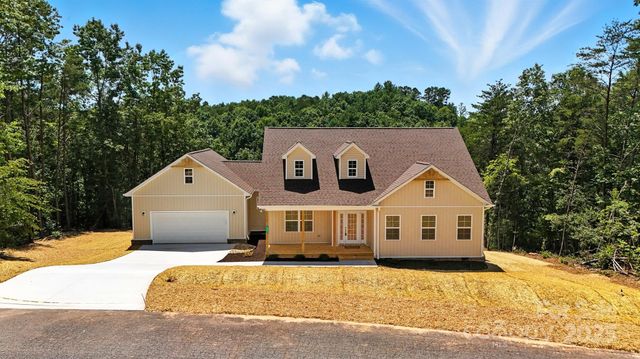 60 Westwinds Drive, Hickory, NC 28601