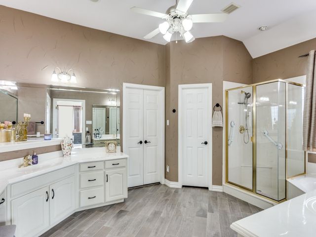 405 Shenandoah Drive, Burleson, TX 76028