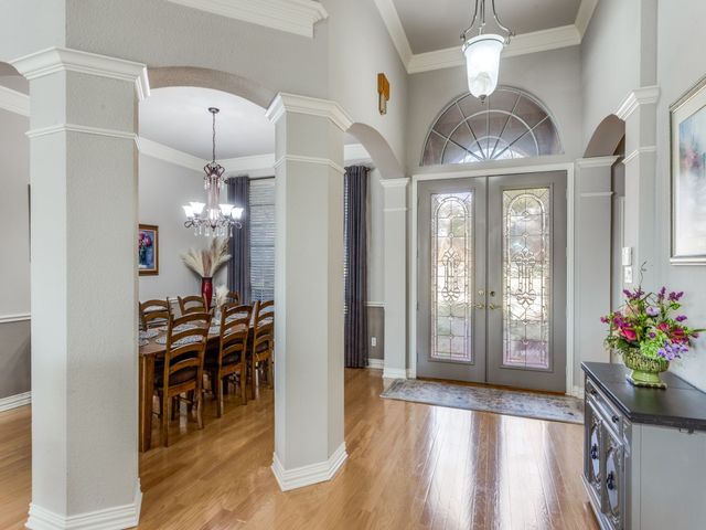 405 Shenandoah Drive, Burleson, TX 76028