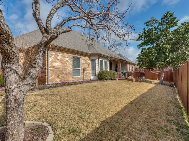 405 Shenandoah Drive, Burleson, TX 76028