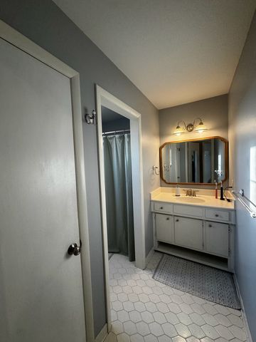 5128 Brucewood Dr, Nashville, TN 37211