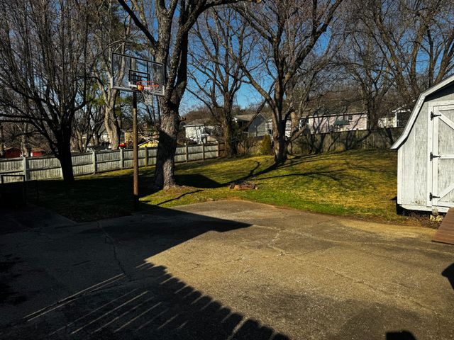 5128 Brucewood Dr, Nashville, TN 37211