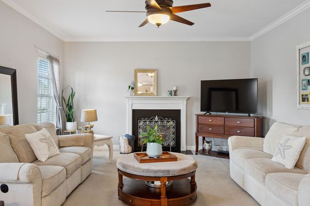 308 Brickle Dr, Murfreesboro, TN 37128