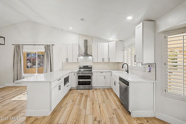 5526 E EVERGREEN Street, Mesa, AZ 85205