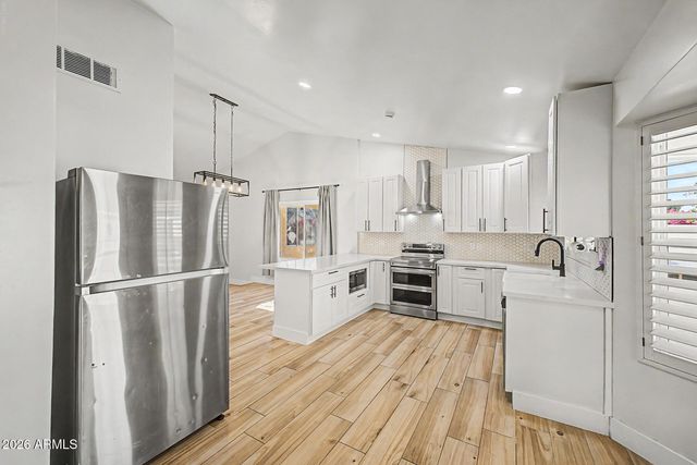 5526 E EVERGREEN Street, Mesa, AZ 85205
