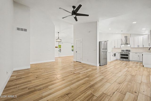 5526 E EVERGREEN Street, Mesa, AZ 85205
