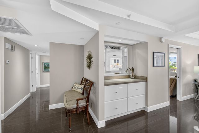 3440 S Ocean Boulevard S 401, Palm Beach, FL 33480