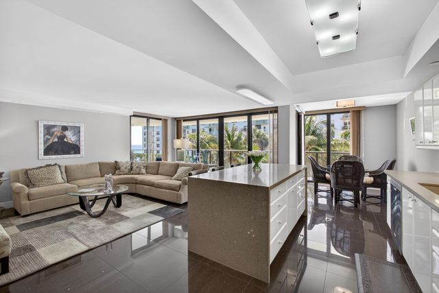 3440 S Ocean Boulevard S 401, Palm Beach, FL 33480