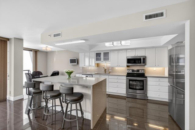 3440 S Ocean Boulevard S 401, Palm Beach, FL 33480