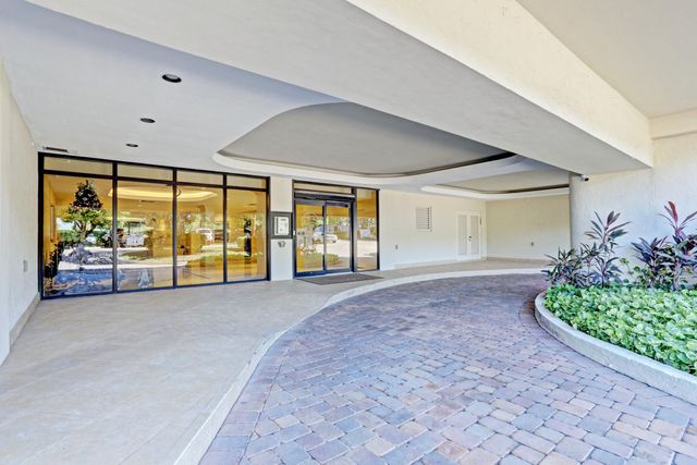 3440 S Ocean Boulevard S 401, Palm Beach, FL 33480