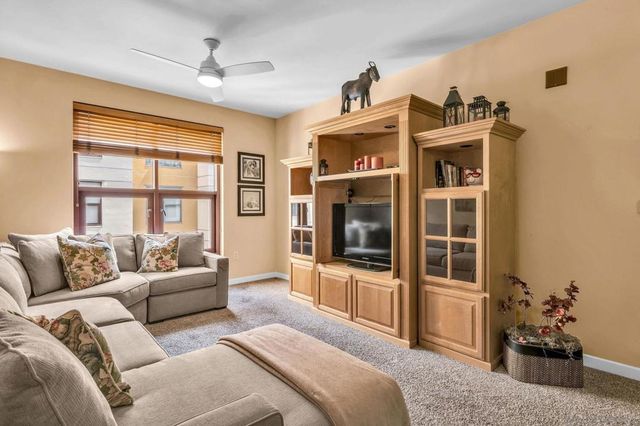 1150 J St 715, San Diego, CA 92101