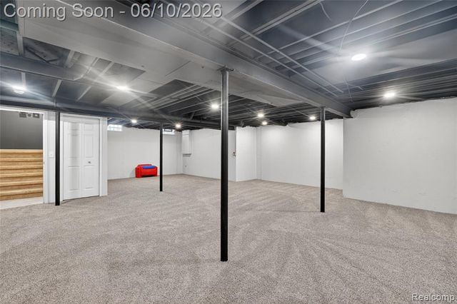2004 Palmer Drive, Wixom, MI 48393