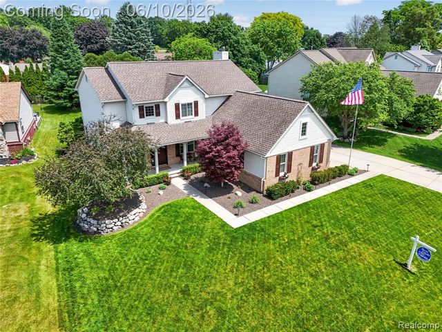 2004 Palmer Drive, Wixom, MI 48393
