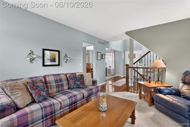 2004 Palmer Drive, Wixom, MI 48393