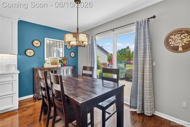 2004 Palmer Drive, Wixom, MI 48393