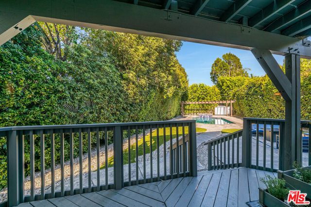4222 Woodman Avenue, Los Angeles, CA 91423