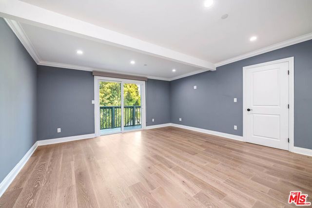 4222 Woodman Avenue, Los Angeles, CA 91423