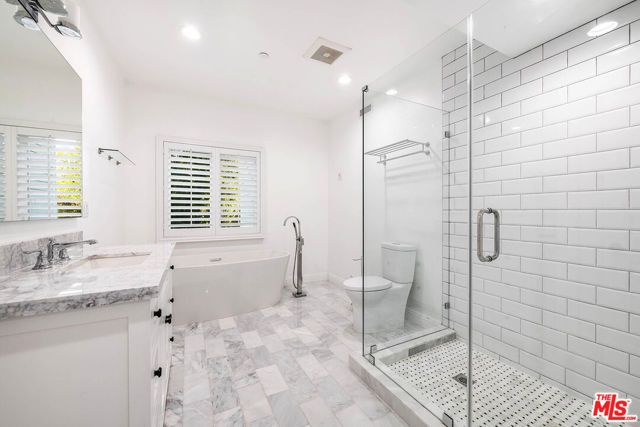 4222 Woodman Avenue, Los Angeles, CA 91423