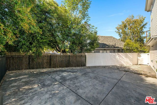 4222 Woodman Avenue, Los Angeles, CA 91423