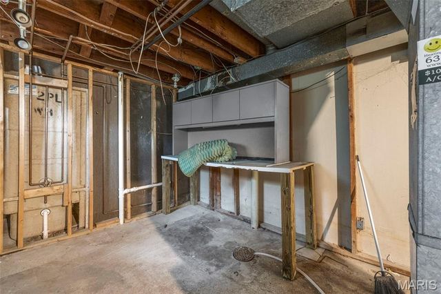 655 Florland Drive, Florissant, MO 63031