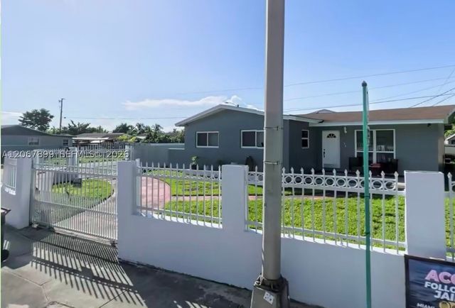 12400 SW 184th St, Miami, FL 33177