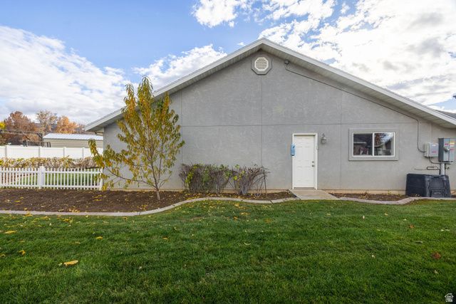 221 W 260 N, Hyde Park, UT 84318