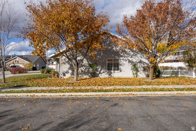 221 W 260 N, Hyde Park, UT 84318