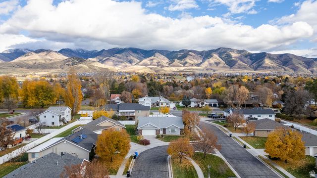221 W 260 N, Hyde Park, UT 84318