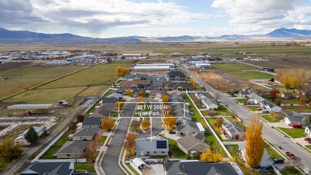 221 W 260 N, Hyde Park, UT 84318