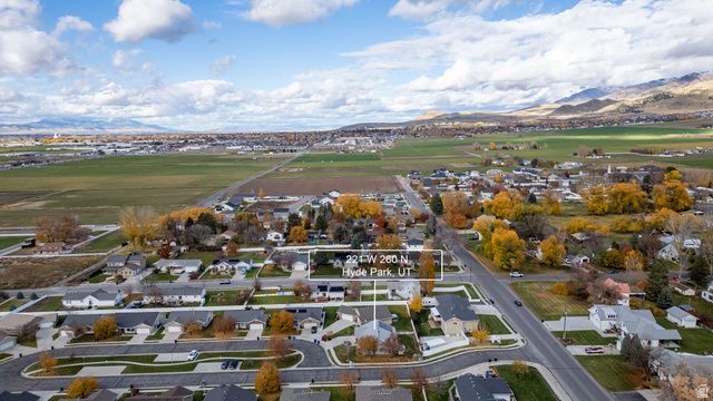 221 W 260 N, Hyde Park, UT 84318